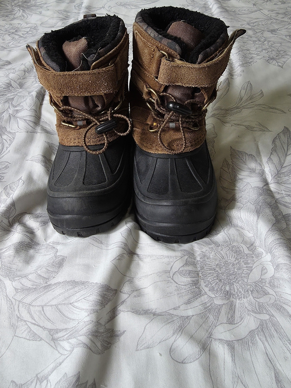 Khombu Brown and Black Kids Snow Boots